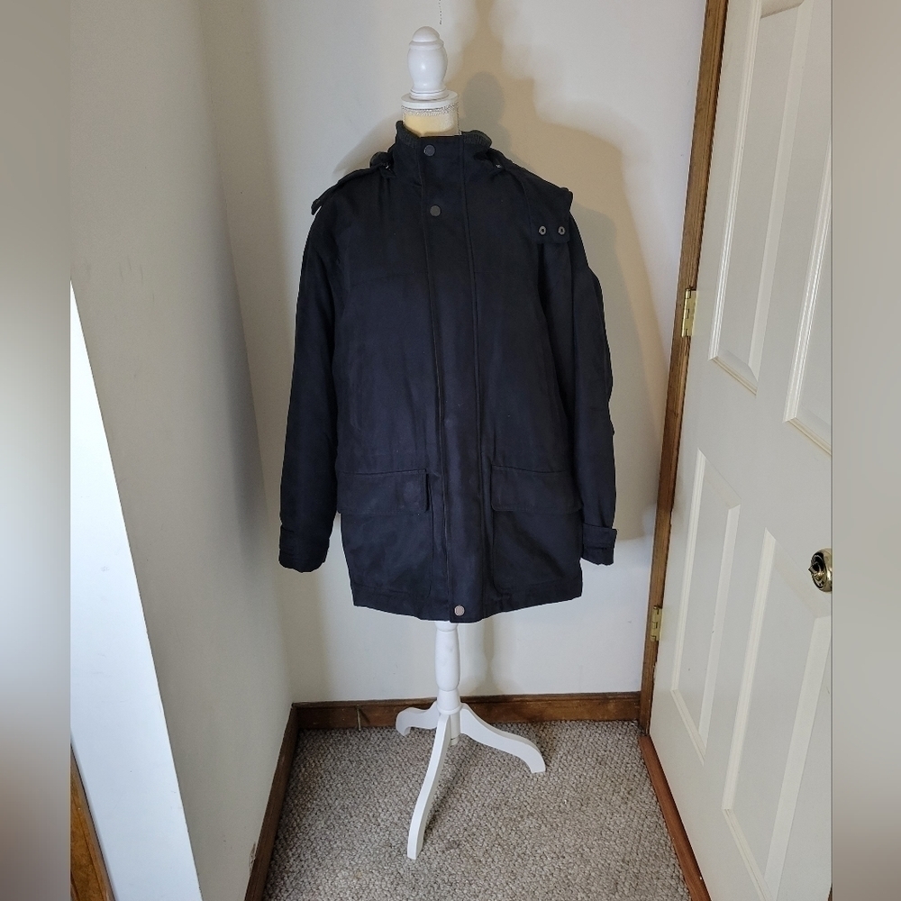 London Fog Women's 2 Layer Heavy Coat - Size (L) - Excellent Condition